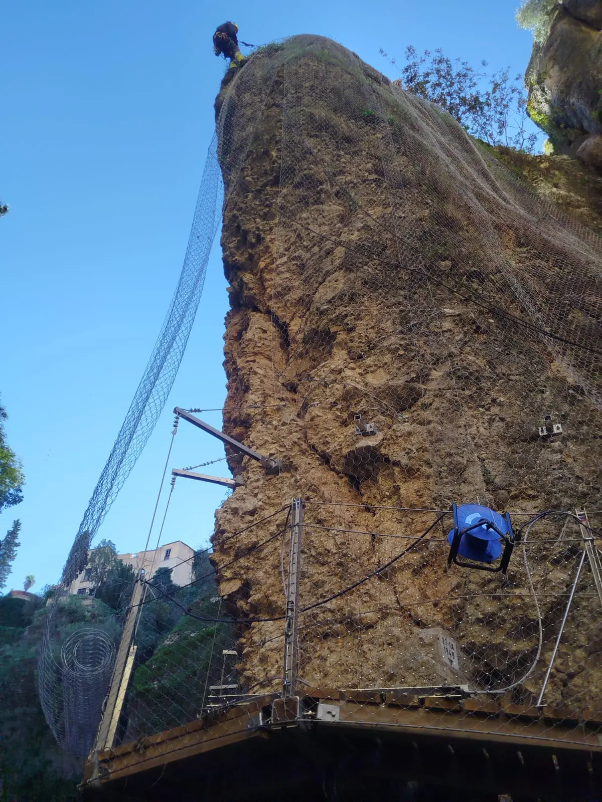 Instalación malla triple torsión Serranía de Ronda